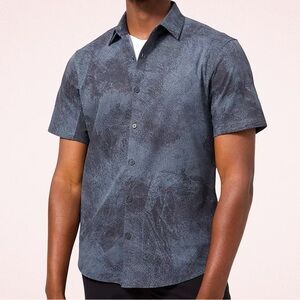 Lululemon Airing Easy Short-Sleeve Shirt - M